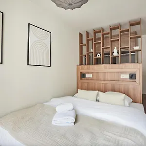 https://apartle-marais-centre-dealbert-thomas.fr-paris.fr